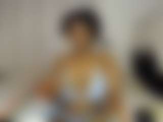 Live cam show with Bianca - Ebony on Milf Play