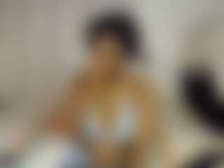 Live cam show with Bianca - Ebony Teen (18+) on PervPlay.com