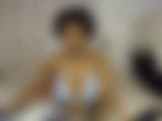 Live cam show with Bianca - Ebony Teen (18+) on friskycurves.com