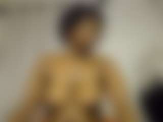 Live cam show with Bianca - Ebony on liverealitysex.com