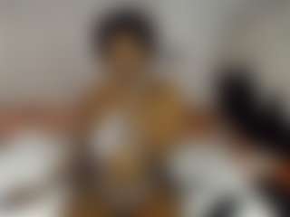 Live cam show with Bianca - Fingering on dropp.cam