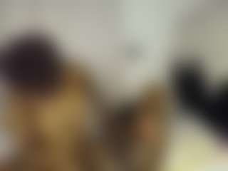 Live cam show with Bianca - Public Ebony on crypto-cams