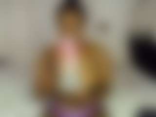 Live cam show with Bianca - Flashing on wildcum.com