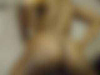 Live cam show with Bianca - Pornstar Public on crypto-cams