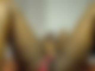 Live cam show with Bianca - Ebony on Fling VIP Chat