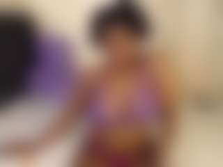 Live cam show with Bianca - Black BBW on Camsoda