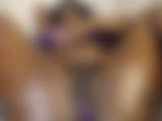 Live cam show with Bianca - Tease Ebony on livesuperchat.net