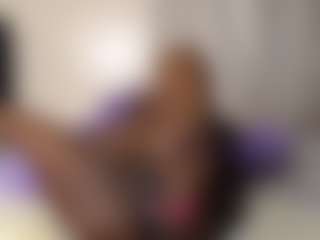 Live cam show with Bianca - Bedroom Black on Pornisteam.com