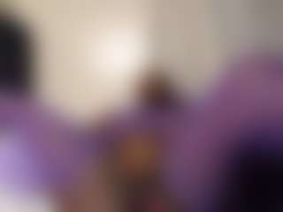 Live cam show with Bianca - Ass Clapping on x69.live