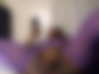 Live cam show with Bianca - Bedroom Ebony on SquirtSoMuch