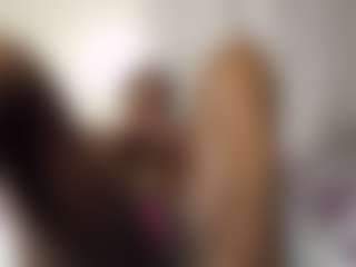 Live cam show with Bianca - Ass Clapping on Camsoda