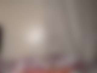 Live cam show with Bianca - Average on Camsoda