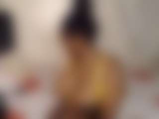 Live cam show with Bianca - Black Amateur on CamwithHer