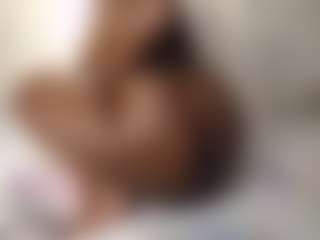 Live cam show with Bianca - BBW Ebony on Camsoda