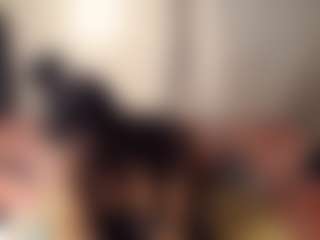 Spettacolo in cam dal vivo con Bianca - Ebony Amateur su Camsoda
