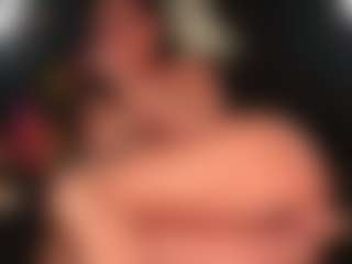 Live cam show with KimKolt - Latina on Chatstar