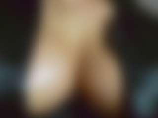 Live cam show with Nicol-Jaramillo - Living Room on Mixed Magazine Live