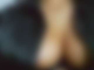 Live cam show with Nicol-Jaramillo - Living Room on Camsoda Late Night