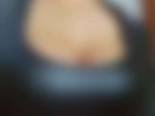 Live cam show with Nicol-Jaramillo - Living Room on Soda Cam