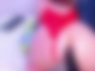 VeronicaRyan MILF webcam performer live streaming
