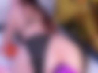 VeronicaRyan MILF webcam performer live streaming