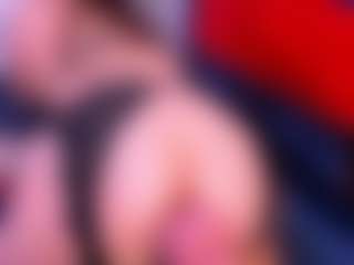 Live cam show with VeronicaRyan - Brown Hair MILF on Chatstar