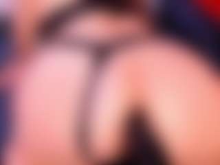 Live cam show with VeronicaRyan - Big Tits Mature on CamwithHer