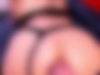 VeronicaRyan MILF webcam performer live streaming