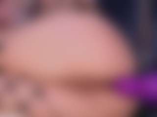 Live cam show with VeronicaRyan - Anal MILF on Fling VIP Chat