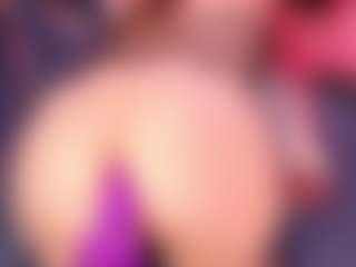 Live cam show with VeronicaRyan - Curvy Middle Aged on Streamer API