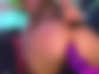 VeronicaRyan's Live Sex Cam Show