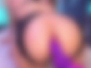 Live cam show with VeronicaRyan - Granny Brown Hair on Fit Hotties