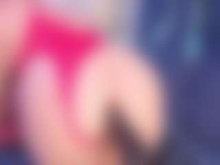Live cam show with VeronicaRyan - Anal on CamClone