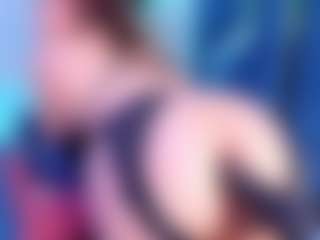 Live cam show with VeronicaRyan - Spank MILF on Camming Site