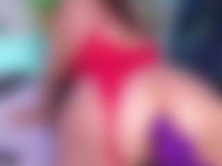 Live cam show with VeronicaRyan - Lush Mature on Camsoda