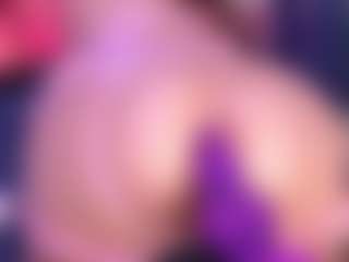 Live cam show with VeronicaRyan - Mature Toys on Camsoda
