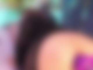 Live cam show with VeronicaRyan - Latina MILF on xfollow cams | colombia