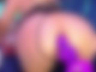 VeronicaRyan's Live Sex Cam Show