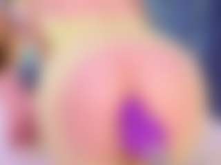 Live cam show with VeronicaRyan - Fingers on Camsoda