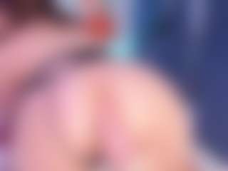 Live cam show with VeronicaRyan - Anal Brown Hair on liverealitysex.com