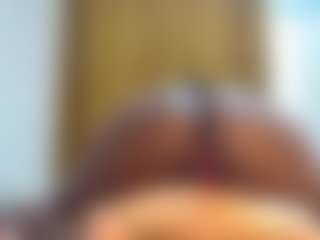 Live cam show with african_queen - Hairy Pussy on live18s.com