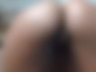 Live cam show with african_queen - Ass Clapping on friskycurves.com