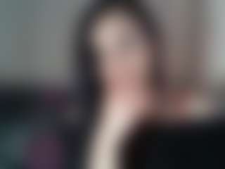 Live cam show with CassieFlirt - Living Room on Latina Girls