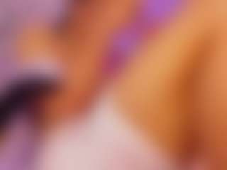 Ally-Royal's Live Sex Cam Show