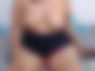 Live cam show with khalifa-mature - Skinny MILF on Dolls Live