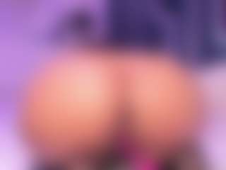 MilaHall's Live Sex Cam Show