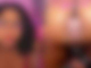 Live cam show with MilaHall - Ebony Squirt on StripNow