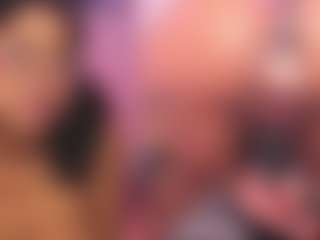 Live cam show with MilaHall - Public Ebony on madthumbs