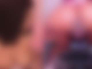 Live cam show with MilaHall - Bikini on StripNow