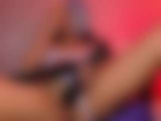 Live cam show with SweetieCloe - Striptease on madthumbs